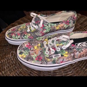 Safari print Vans
